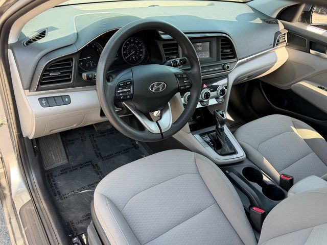 Used 2019 Machine Gray Hyundai  image 19