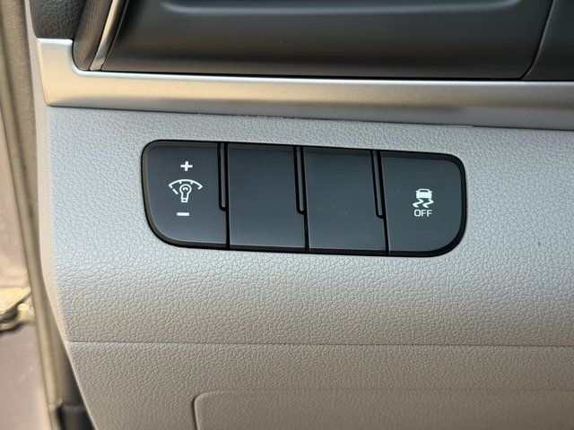 Used 2019 Machine Gray Hyundai  image 28