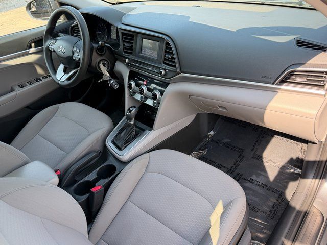 Used 2019 Machine Gray Hyundai  image 32