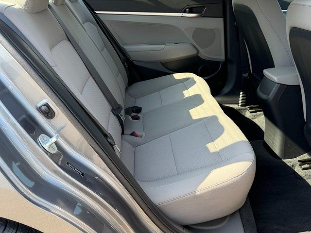 Used 2019 Machine Gray Hyundai  image 36