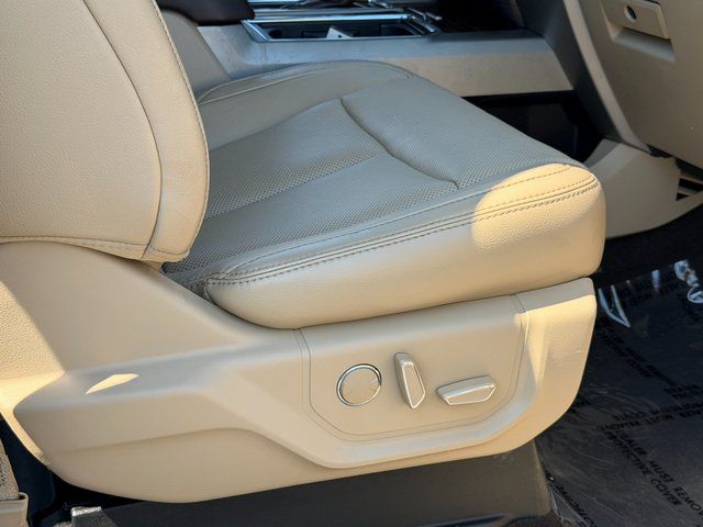 Used 2018 Magma Red Metallic Ford  image 34