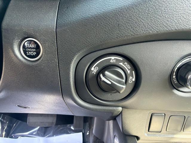 Used 2023 Red Alert Nissan  image 22