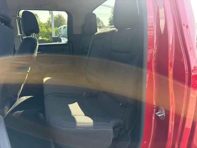 Used 2023 Red Alert Nissan  image 7