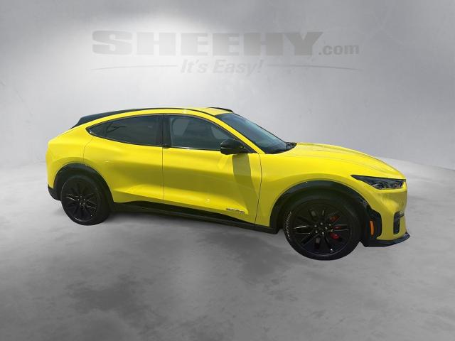 Used 2025 Yellow Ford  image 10