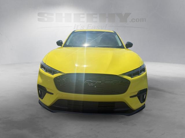 Used 2025 Yellow Ford  image 16