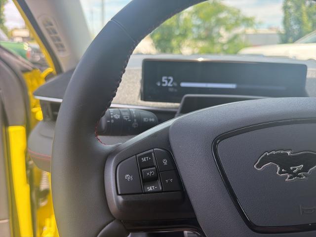 Used 2025 Yellow Ford  image 18