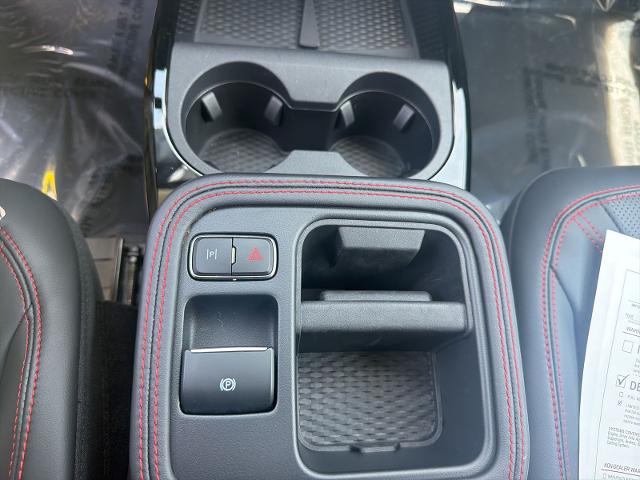 Used 2025 Yellow Ford  image 19