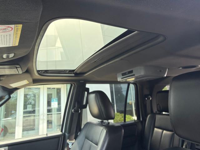 Used 2013 White Platinum Clearcoat Metallic Ford  image 11