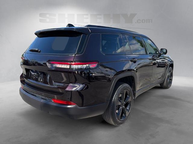 Used 2023 Ember Pearlcoat Jeep  image 13