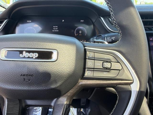 Used 2023 Ember Pearlcoat Jeep  image 19