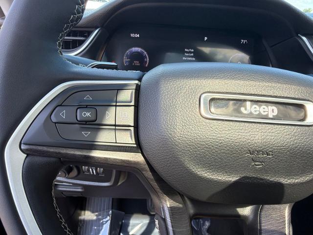 Used 2023 Ember Pearlcoat Jeep  image 20