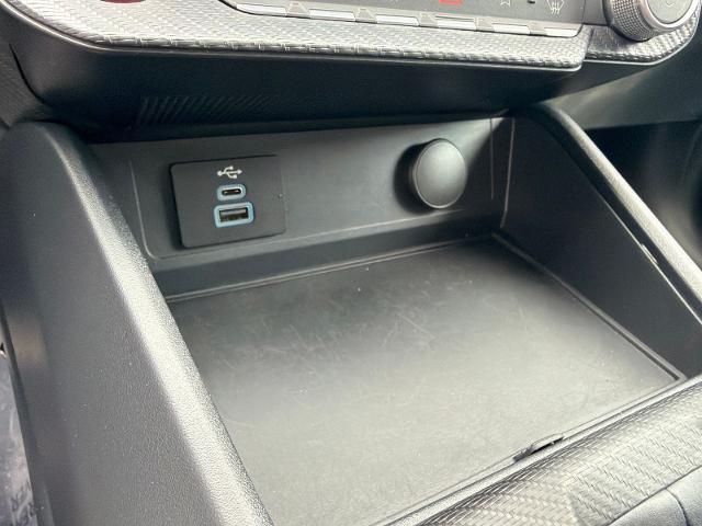 Used 2024 Dark Matter Gray Metallic Ford  image 20