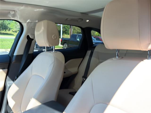 Used 2017 Ultimate Black Jaguar  image 27