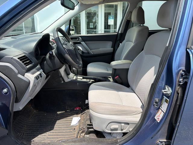 Used 2015 Quartz Blue Pearl Subaru  image 12