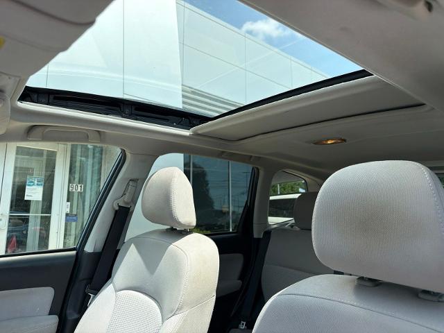 Used 2015 Quartz Blue Pearl Subaru  image 13
