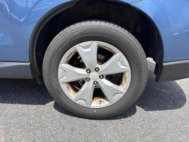 Used 2015 Quartz Blue Pearl Subaru  image 14