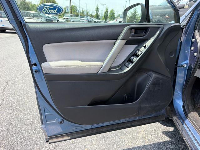 Used 2015 Quartz Blue Pearl Subaru  image 16