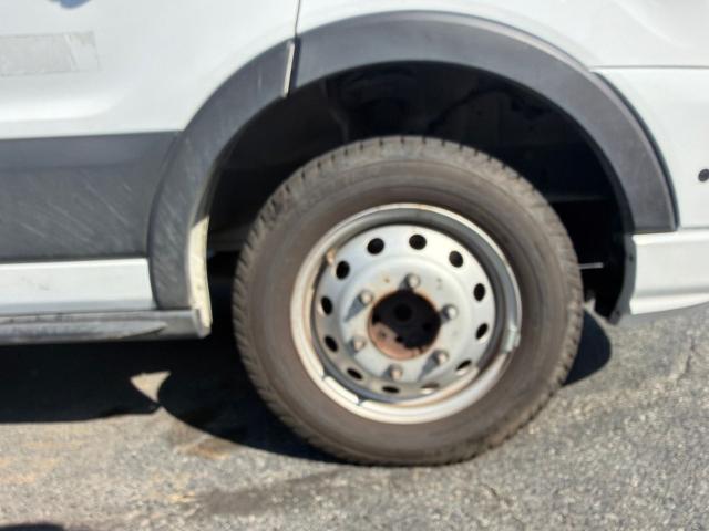 Used 2024 Oxford White Ford  image 23