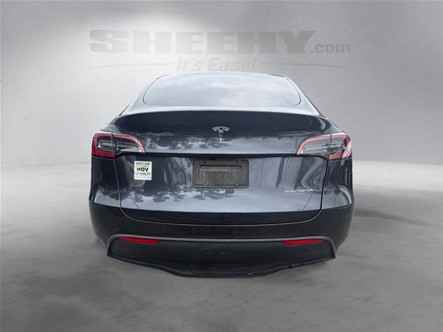 Used 2024  Tesla  image 11