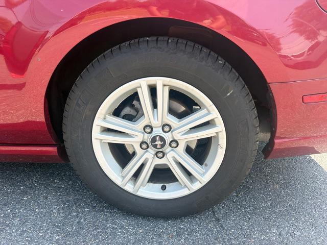 Used 2014 Ruby Red Metallic Tinted Clearcoat Ford  image 23