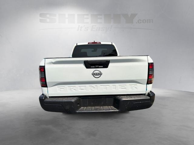 Used 2024 Glacier White Nissan  image 11