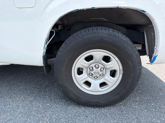 Used 2024 Glacier White Nissan  image 24