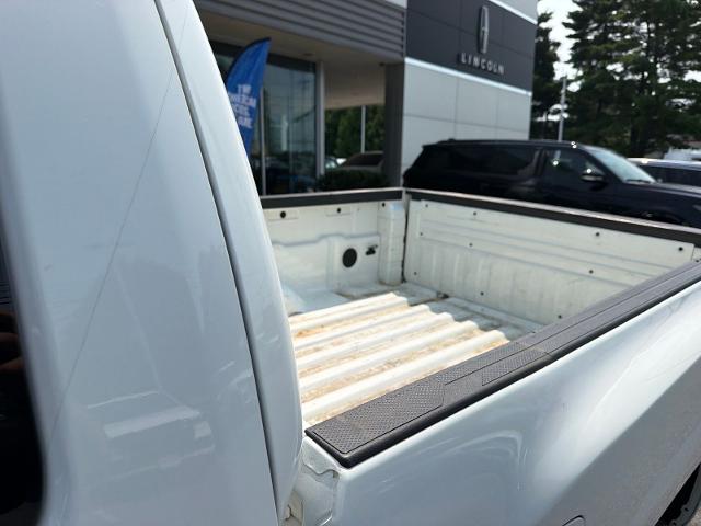 Used 2024 Glacier White Nissan  image 25