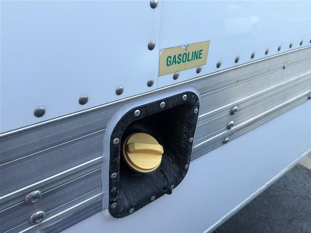 Used 2019 Oxford White Ford  image 22