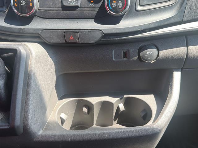 Used 2023  Ford  image 19