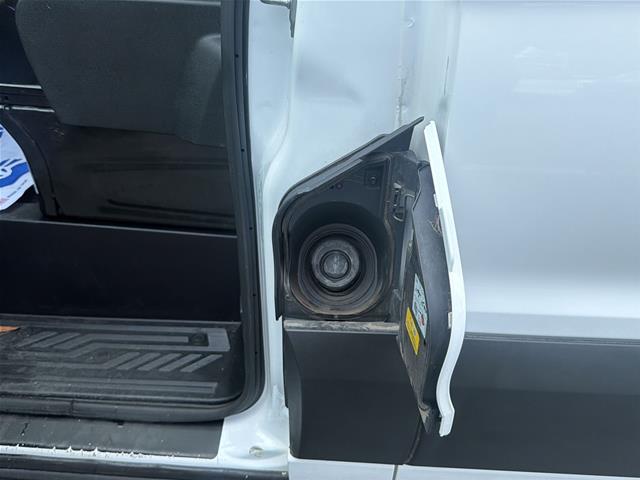 Used 2025 Oxford White Ford  image 23