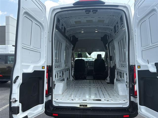 Used 2025 Oxford White Ford  image 25