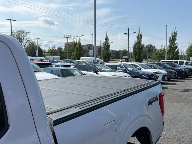 Used 2022 Oxford White Ford  image 19