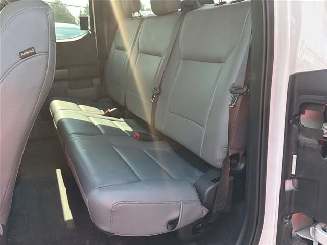 Used 2022 Oxford White Ford  image 5