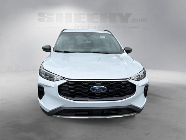 Used 2025  Ford  image 18
