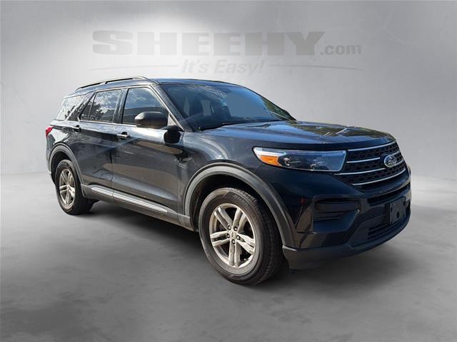 Used 2023 Agate Black Metallic Ford  image 2