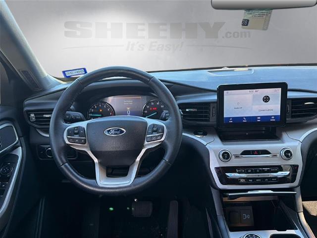 Used 2023 Agate Black Metallic Ford  image 3