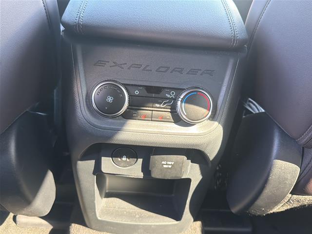 Used 2026  Ford  image 2