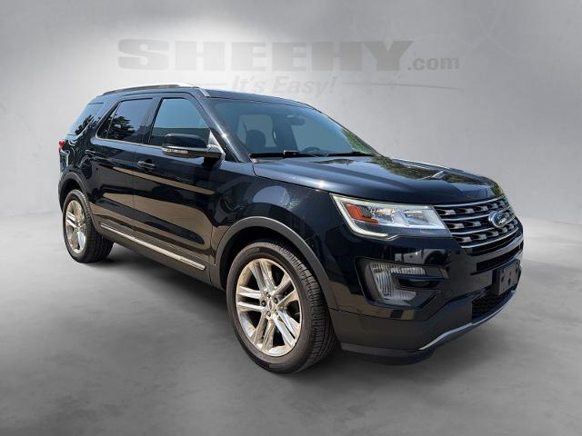 Used 2017 Shadow Black Ford  image 2