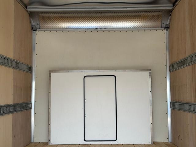 New 2027 Oxford White Ford DRW image 30