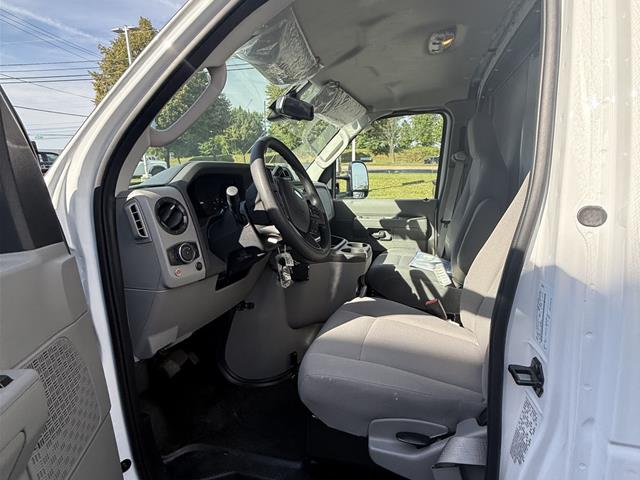 New 2027 Oxford White Ford  image 38