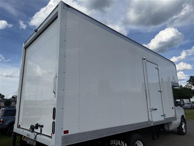 New 2027 Oxford White Ford  image 41