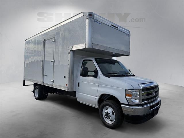 New 2027 Oxford White Ford  image 24