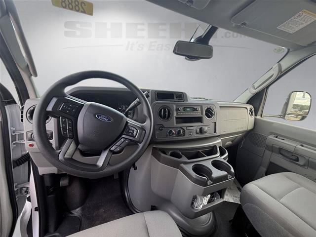 New 2027 Oxford White Ford  image 25