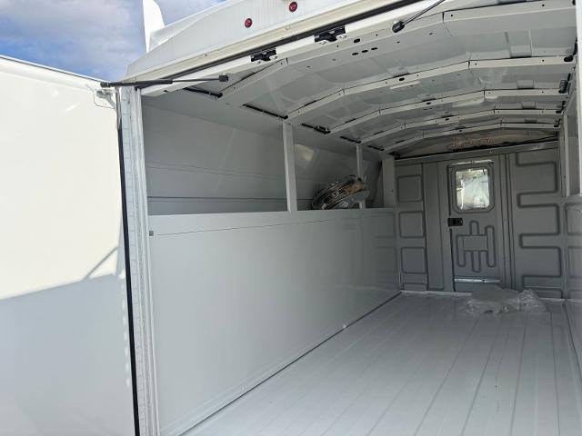 New 2025 Oxford White Ford  image 6