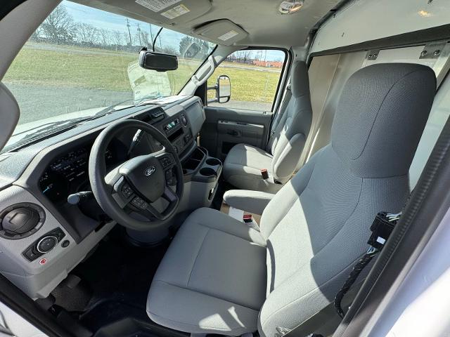 2025 Ford E-Series Cutaway Base - Photo 19