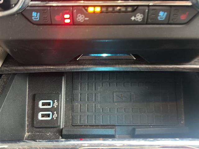 Used 2019 Blue Metallic Ford  image 23