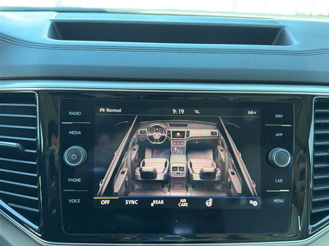 Used 2019 Tourmaline Blue Metallic Volkswagen  image 4