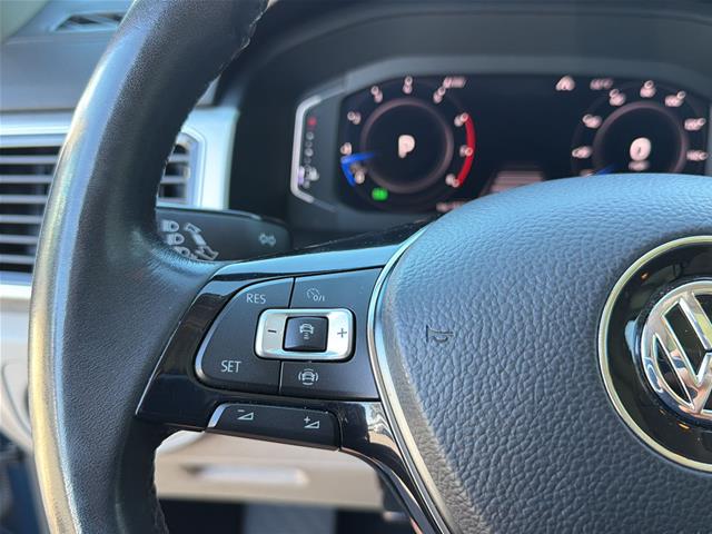 Used 2019 Tourmaline Blue Metallic Volkswagen  image 8