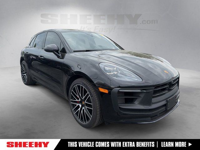 2023 Porsche Macan GTS's photo