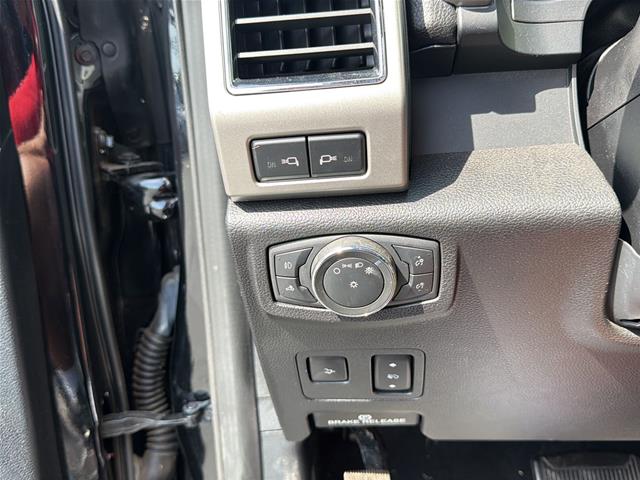 Used 2021 Agate Black Ford  image 22